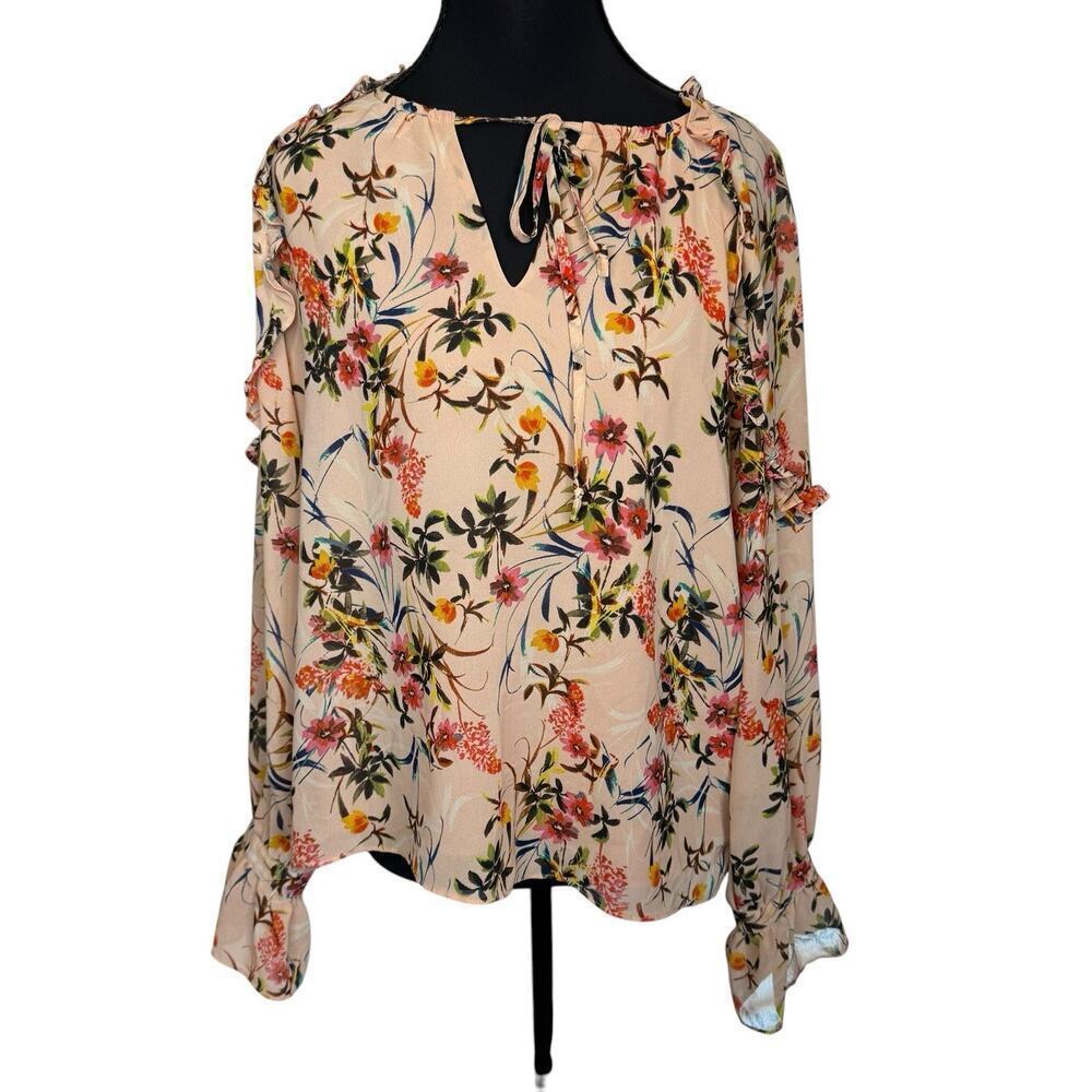 Rose + Olive Women’s Top Peach Floral Size Small
